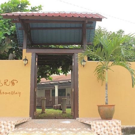 เมมโมรี โฮมสเตย์ Kampong Baharu  ภายนอก รูปภาพ